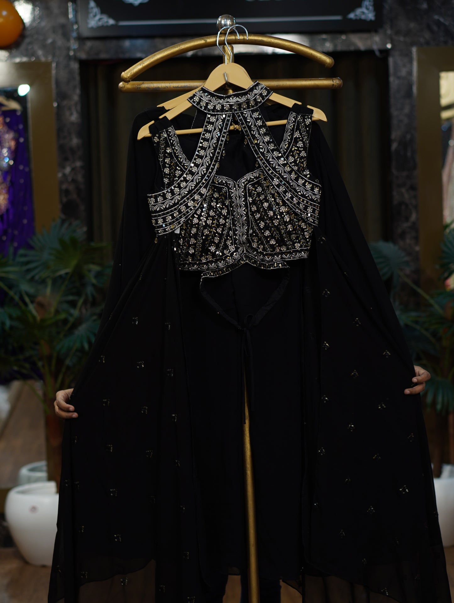 038-SAANVI-454-BLACK