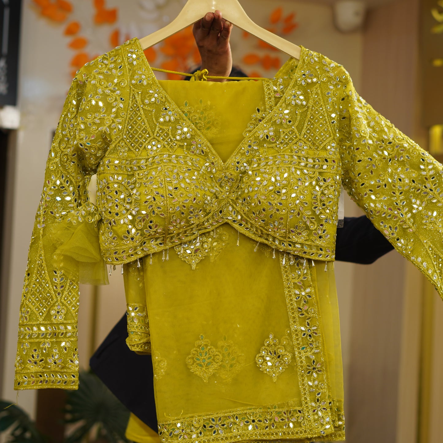 Lehenga set (buy online readymade lehenga choli)