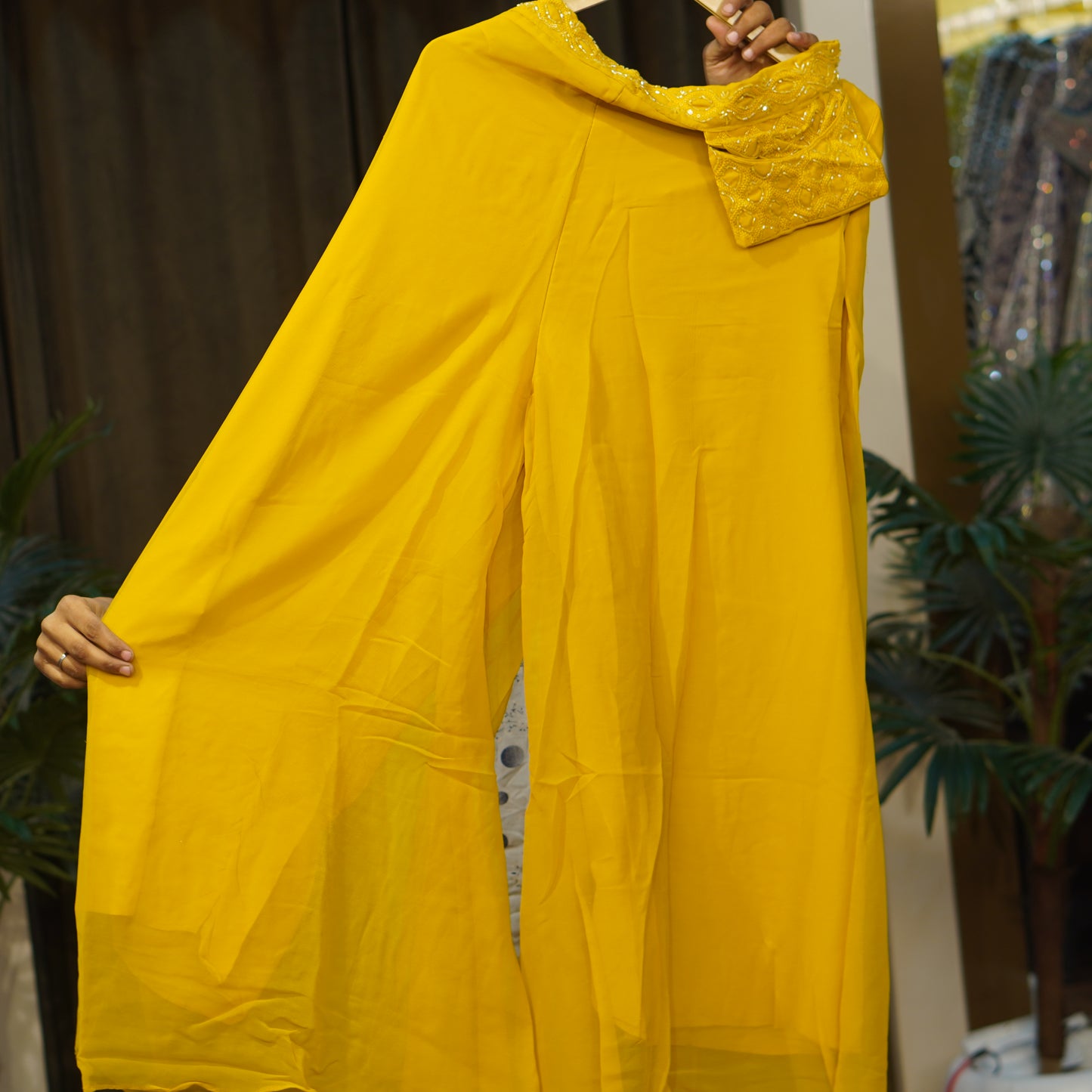 049-GUNJAN-YELLOW