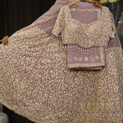 Lehenga set (buy online readymade lehenga choli)