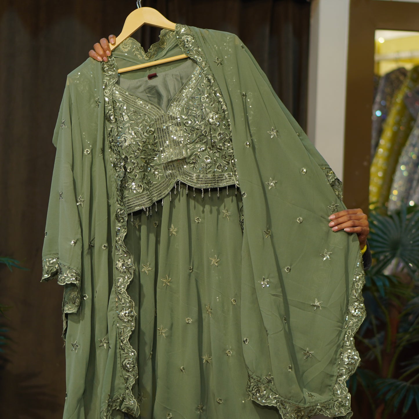 049-BELLA-GREEN