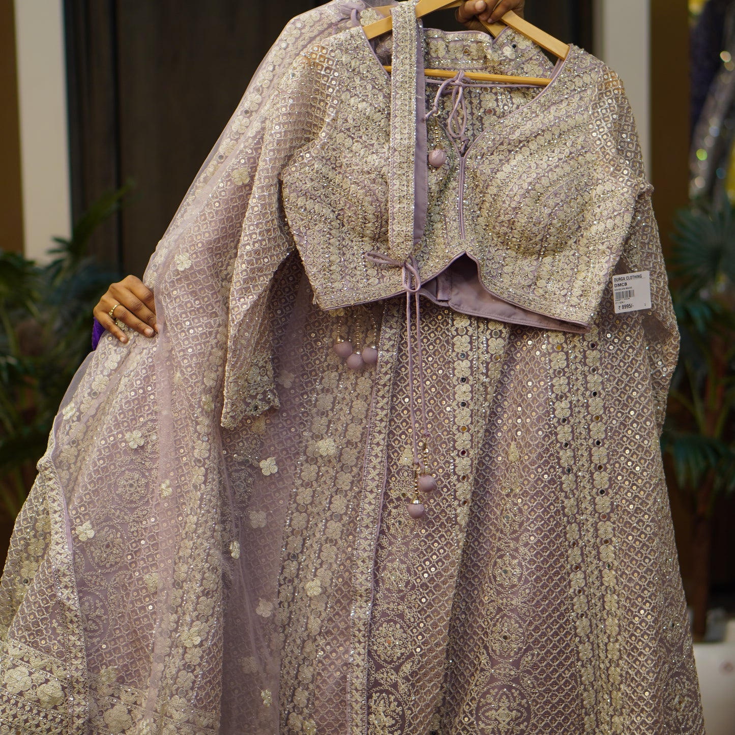 Lehenga set (buy online readymade lehenga choli)