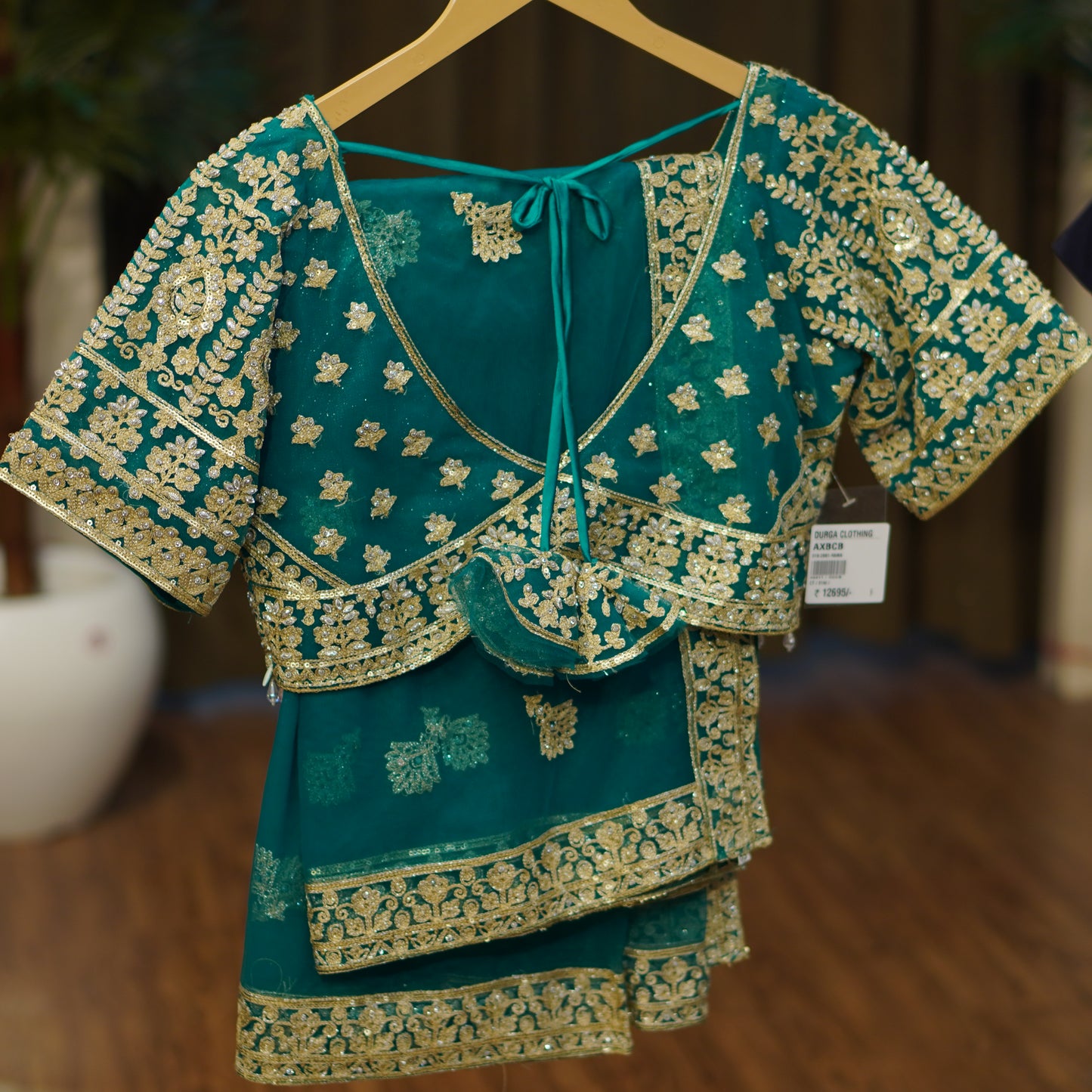 Lehenga set (buy online readymade lehenga choli)