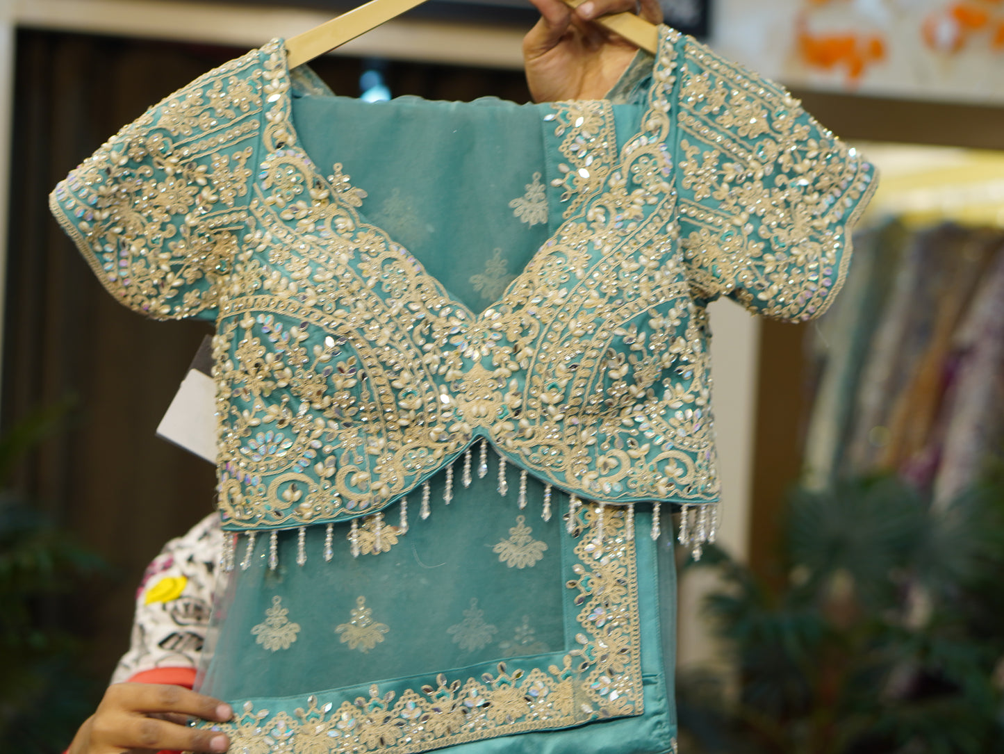 Lehenga set (buy online readymade lehenga choli)