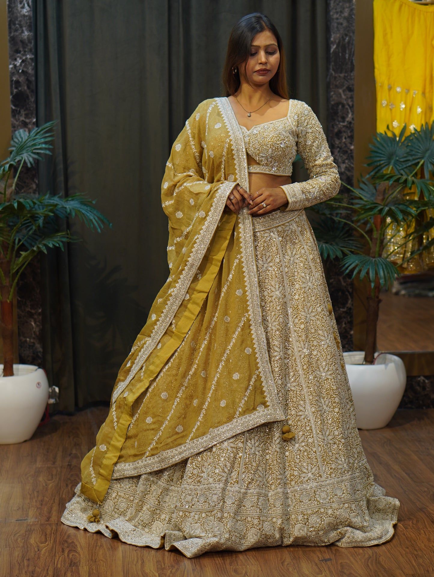082-1379-MEHANDI YELLOW
