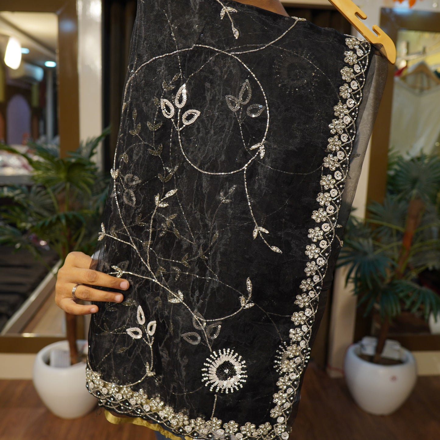 Saree sale online buy latest designer saree