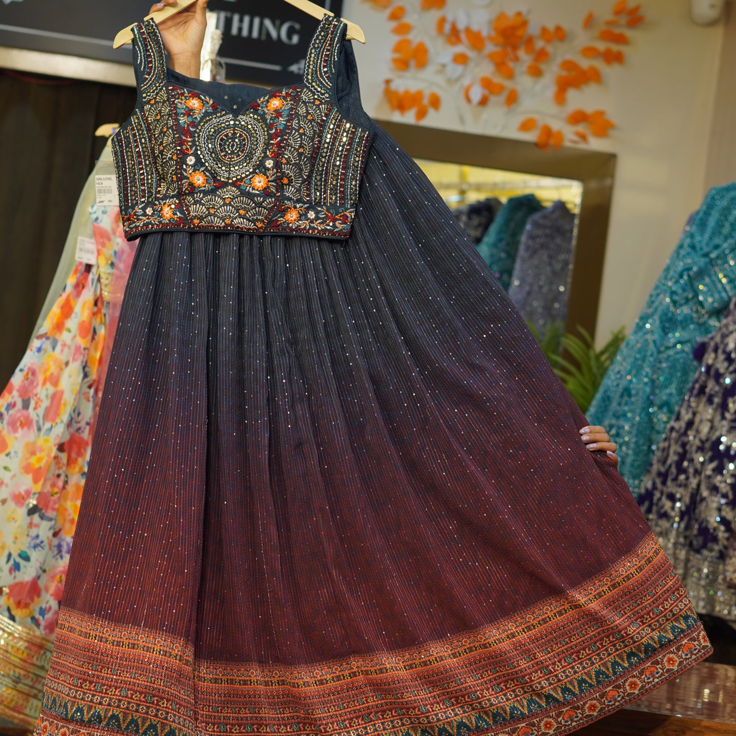 Lehenga set (buy online readymade lehenga choli)