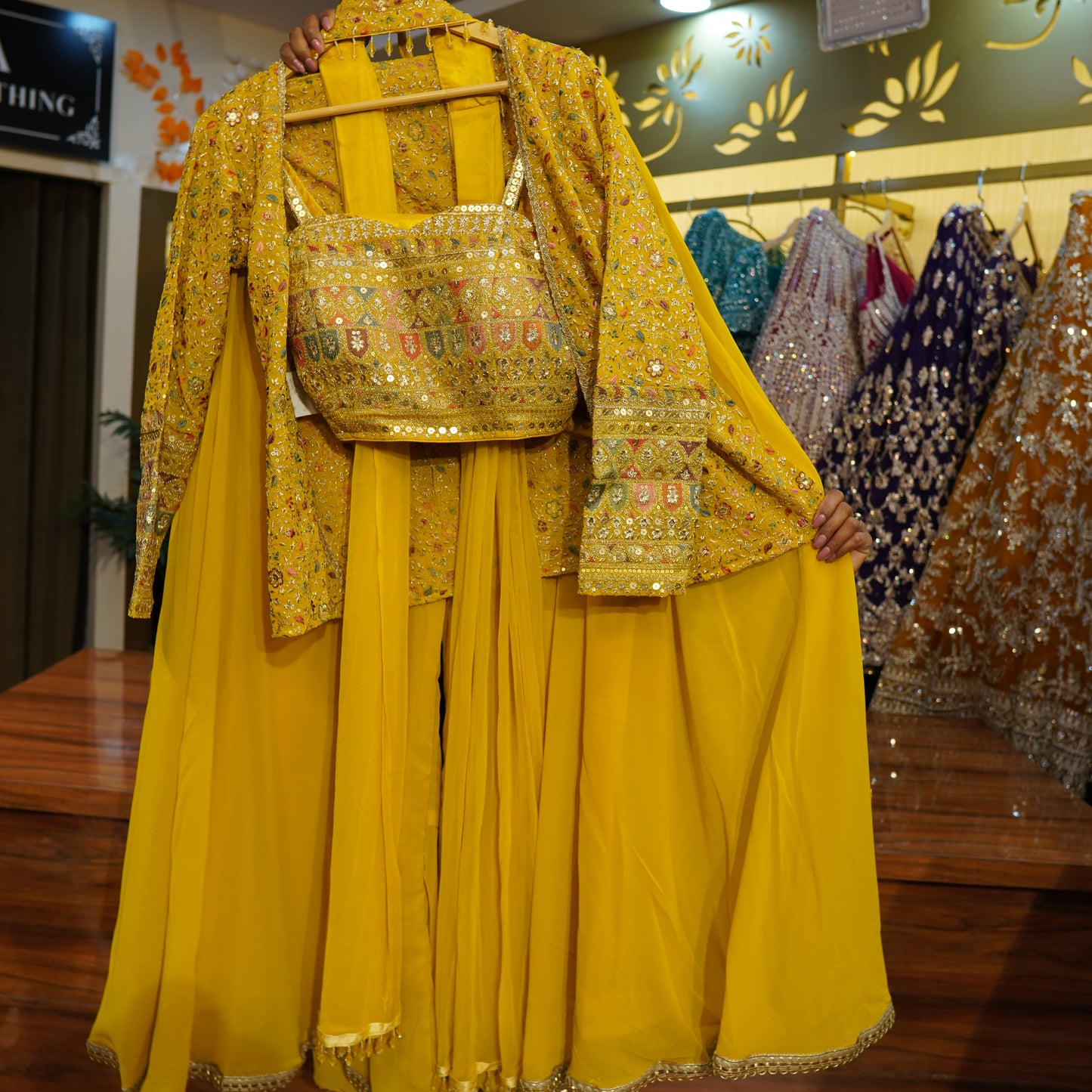 022-882-YELLOW