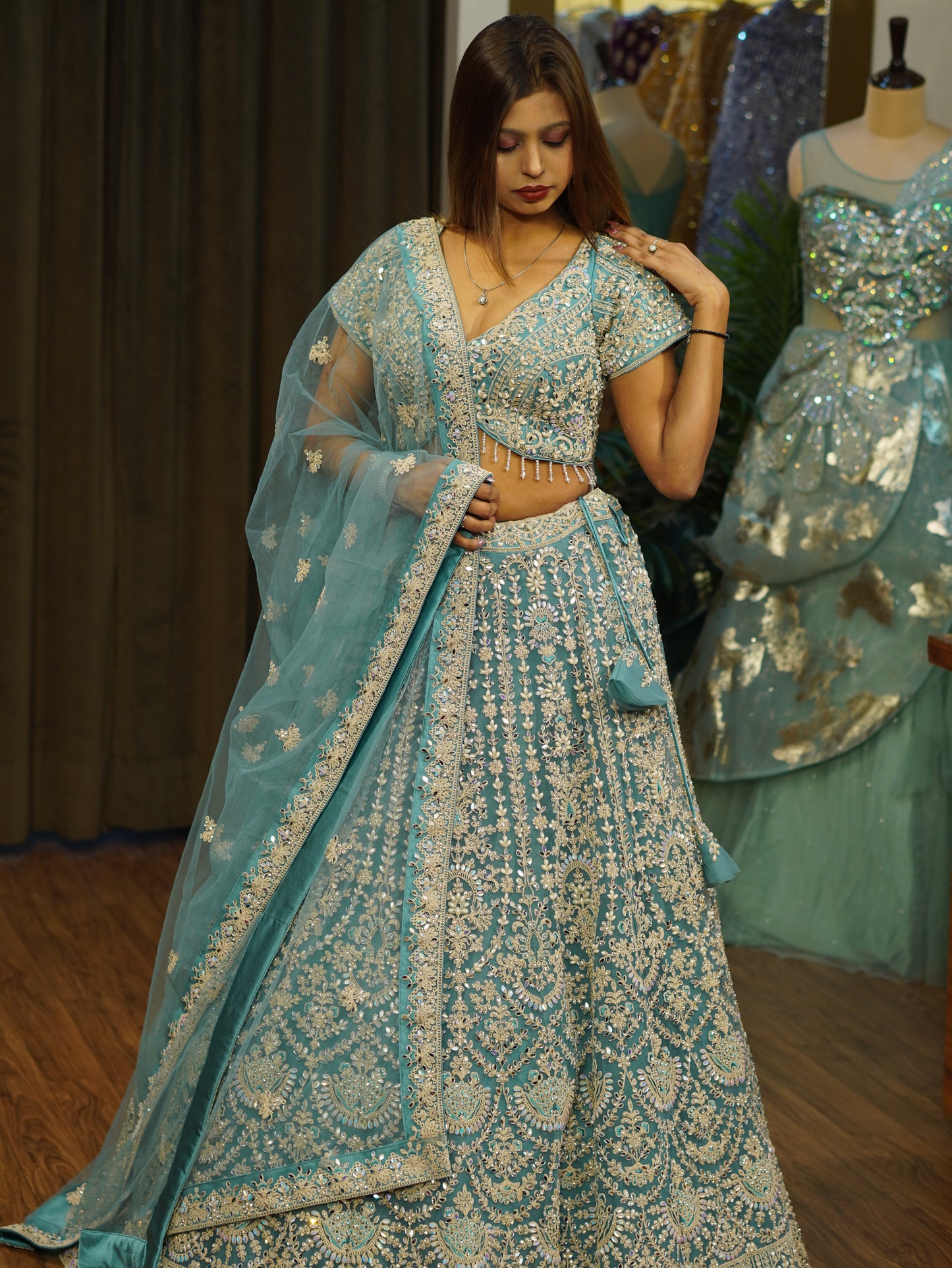 Lehenga set (buy online readymade lehenga choli)