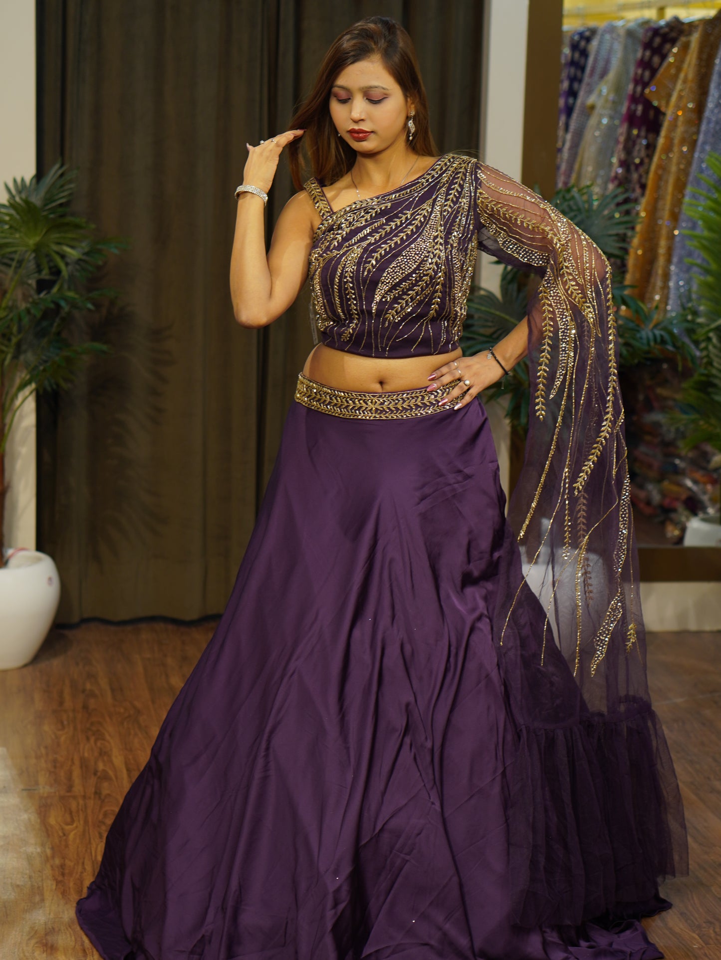 Lehenga set (buy online readymade lehenga choli)