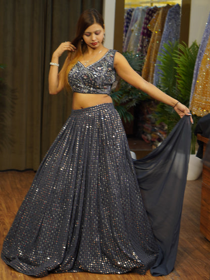 Lehenga set (buy online readymade lehenga choli)