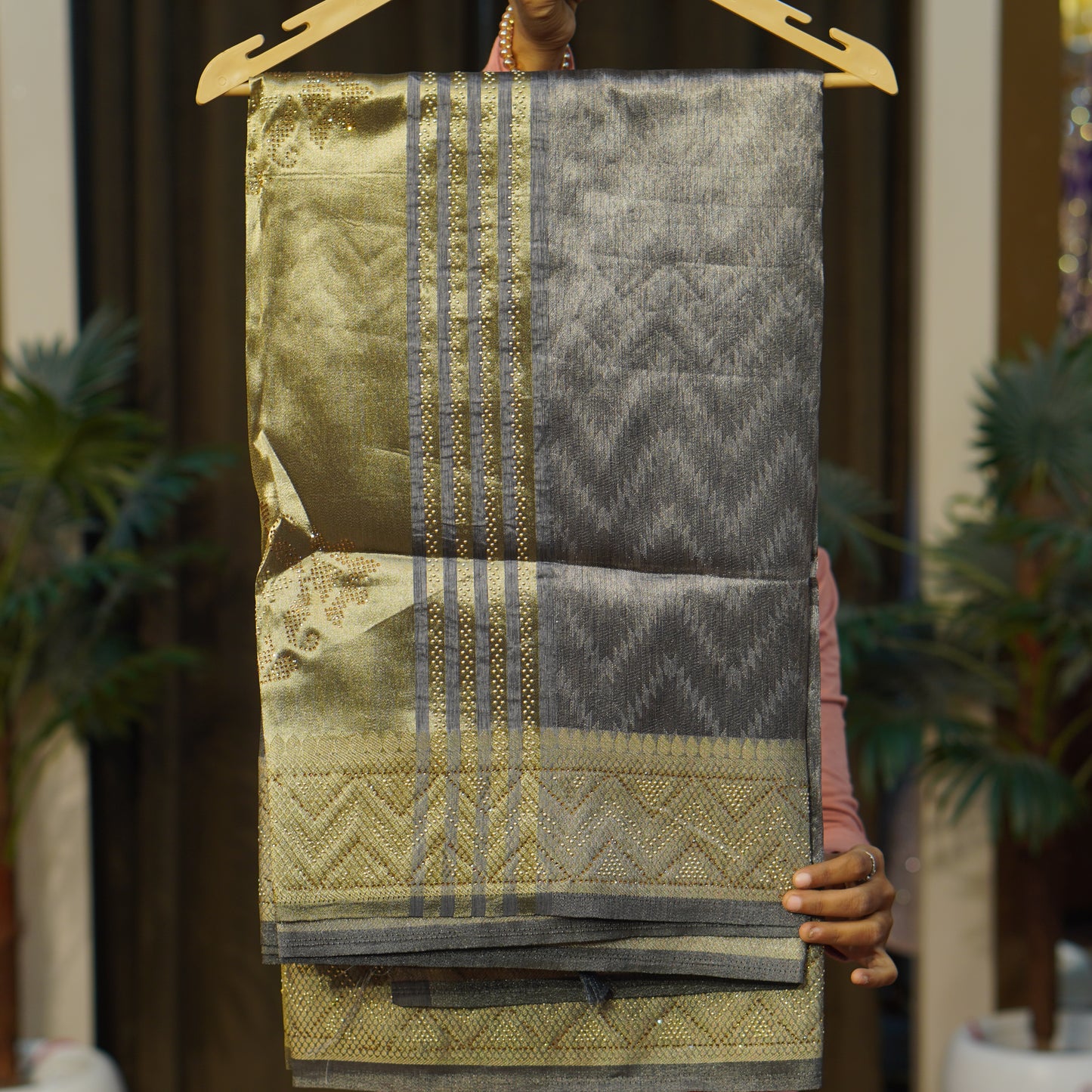 Saree sale online buy latest designer saree