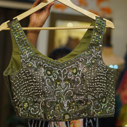 Lehenga set (buy online readymade lehenga choli)