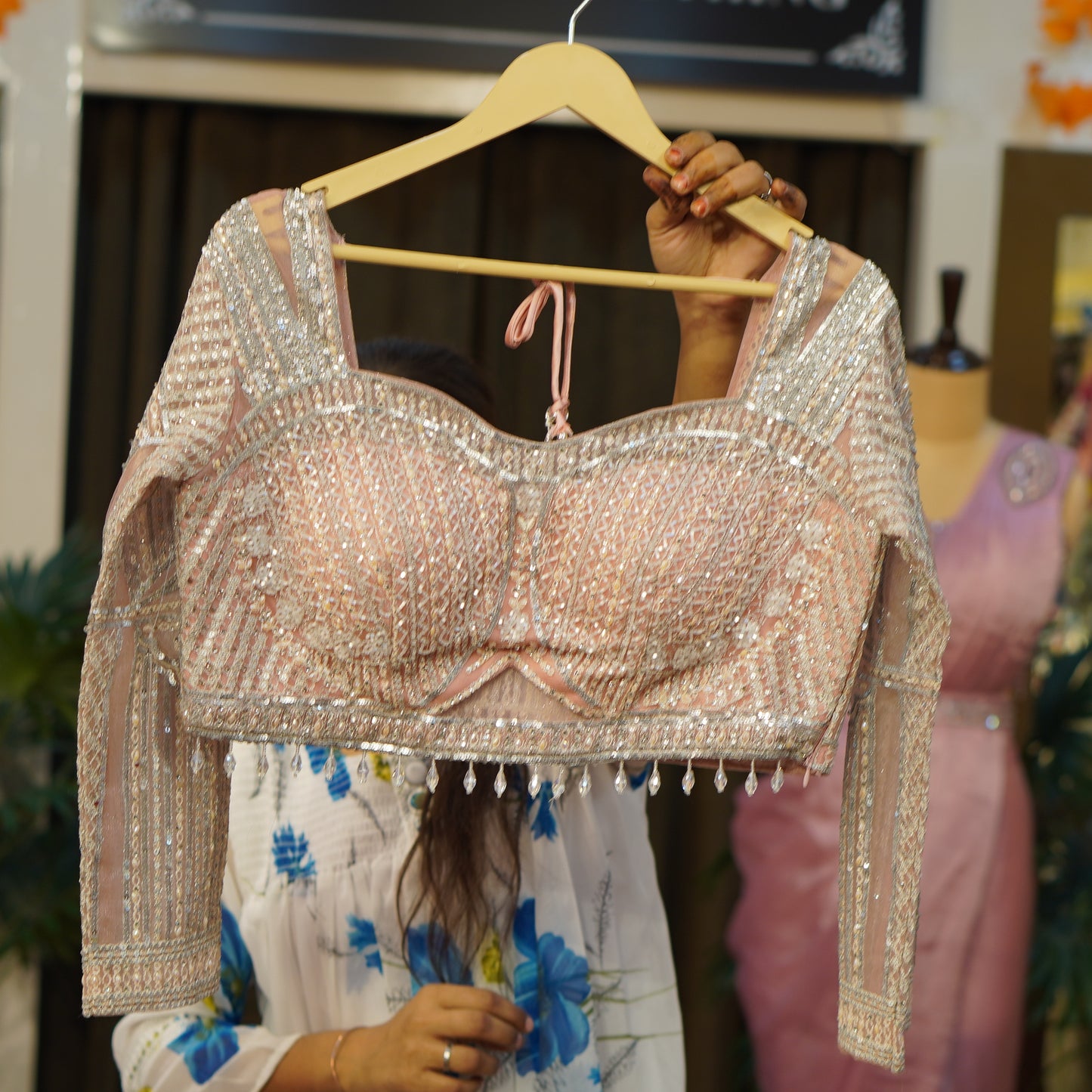 008-TAMANNA-PEACH