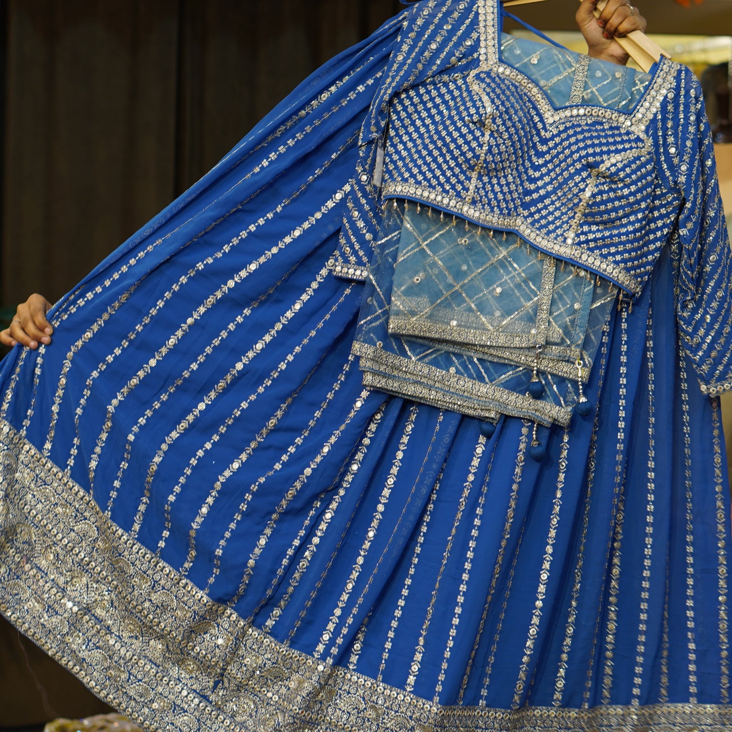 Lehenga set (buy online readymade lehenga choli)