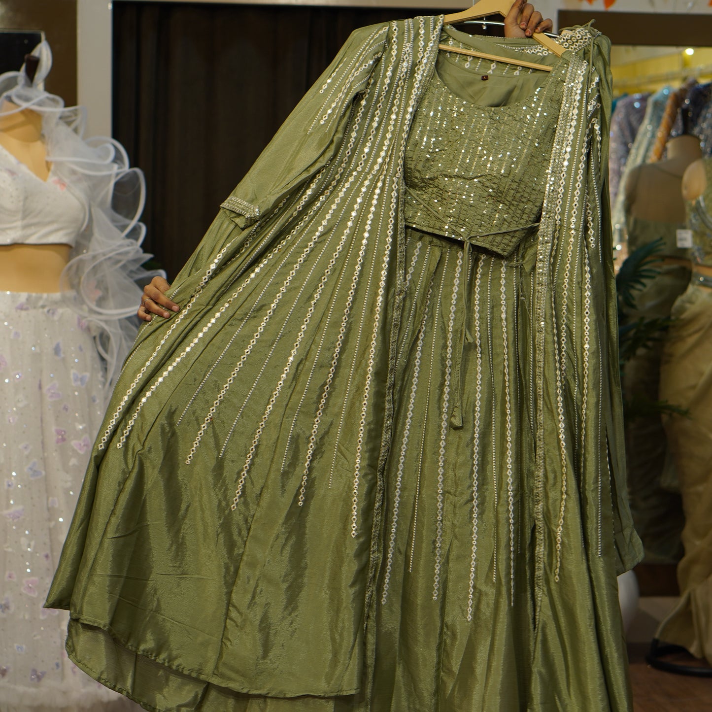 Lehenga set (buy online readymade lehenga choli)